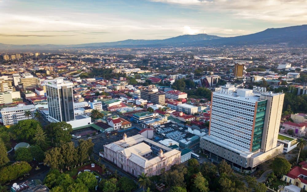San José en 6 Días: Una Fusión de Historia, Arte y Paisajes Tropicales