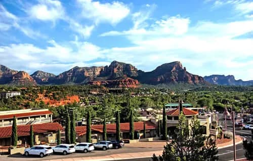 Tour por Sedona: Montañas de Fuego, Ríos de Esmeralda y una Ciudad que Enamora