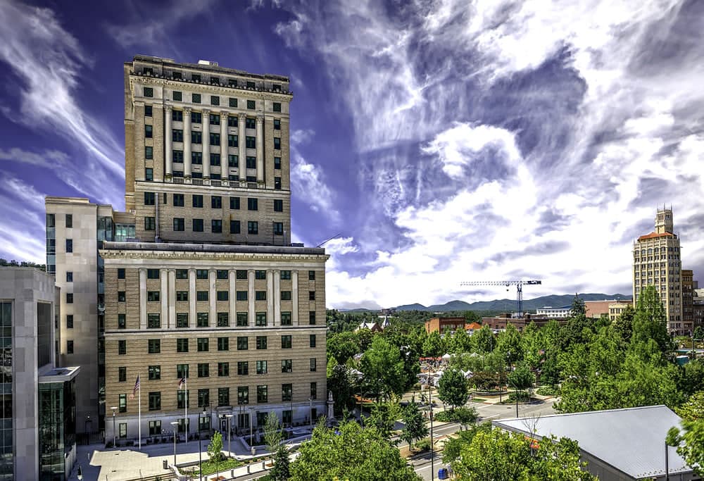 Asheville a tu Ritmo: Paisajes Inolvidables, Creatividad y la Esencia de Carolina