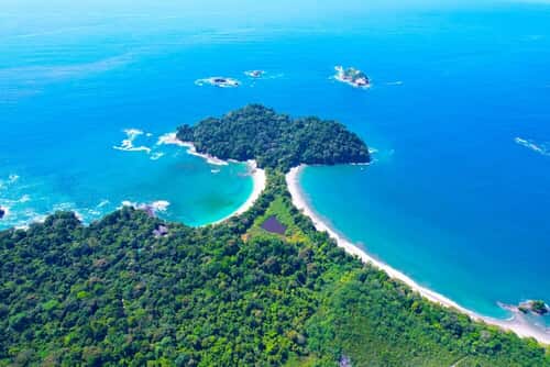 Escapada Perfecta a Manuel Antonio: 4 Días de Playas, Selva y Cultura