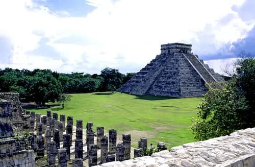 Chichen Itza maravilla del mundo moderno con Izamal