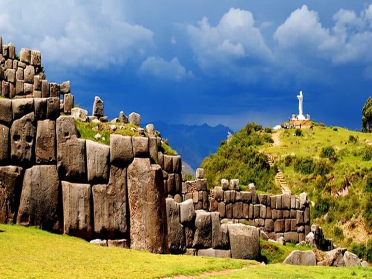 Tour por Sacsayhuamán Cusco