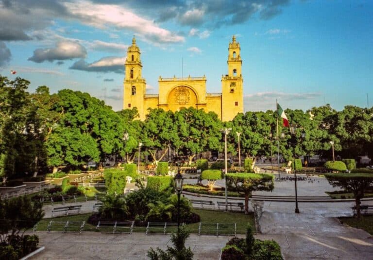 Mérida, la Ciudad Blanca: Cultura, Gastronomía y Tradición Viva