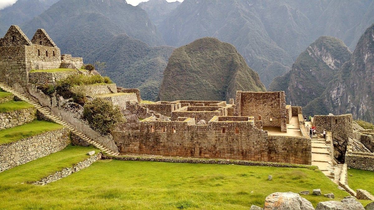 Viaje Clásico a Perú: Lima, Cusco, Valle Sagrado y Machu Picchu