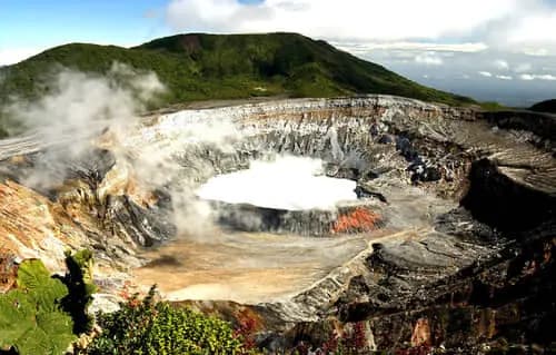 San José – Tour de Café, Volcán Poas y Cataratas La Paz